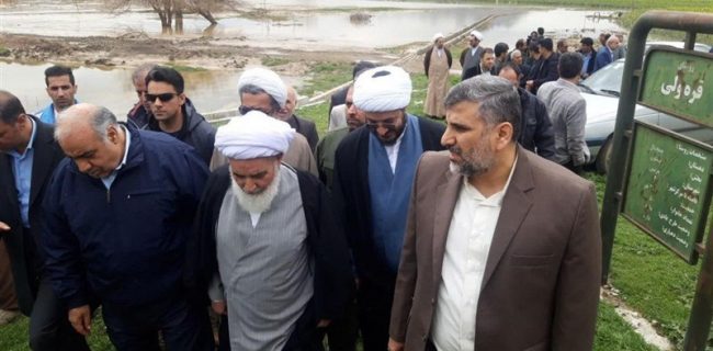نماینده ولی‌فقیه در استان کرمانشاه از مناطق سیل‌زده هرسین بازدید کرد
